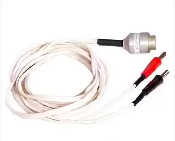 К121 - кабель измерительный микроомметра с контактами