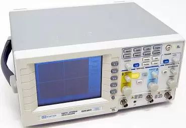 GDS-820C - цифровой осциллограф