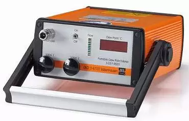 Dilo 3-037-R001 - прибор для определения концентрации влаги